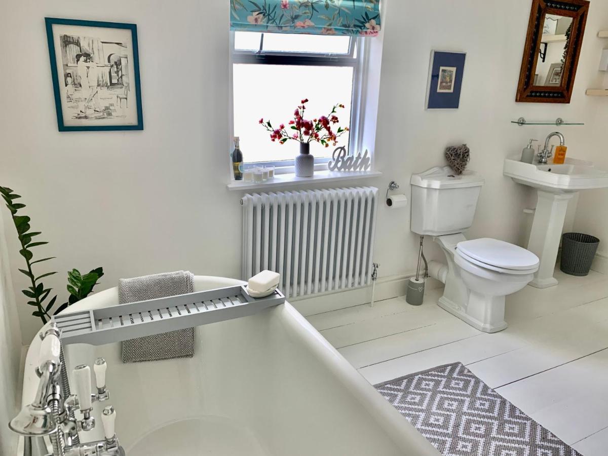 Lovely 3 Bed House In The Heart Of Cheltenham Buitenkant foto