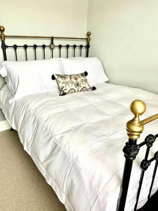 Lovely 3 Bed House In The Heart Of Cheltenham Buitenkant foto